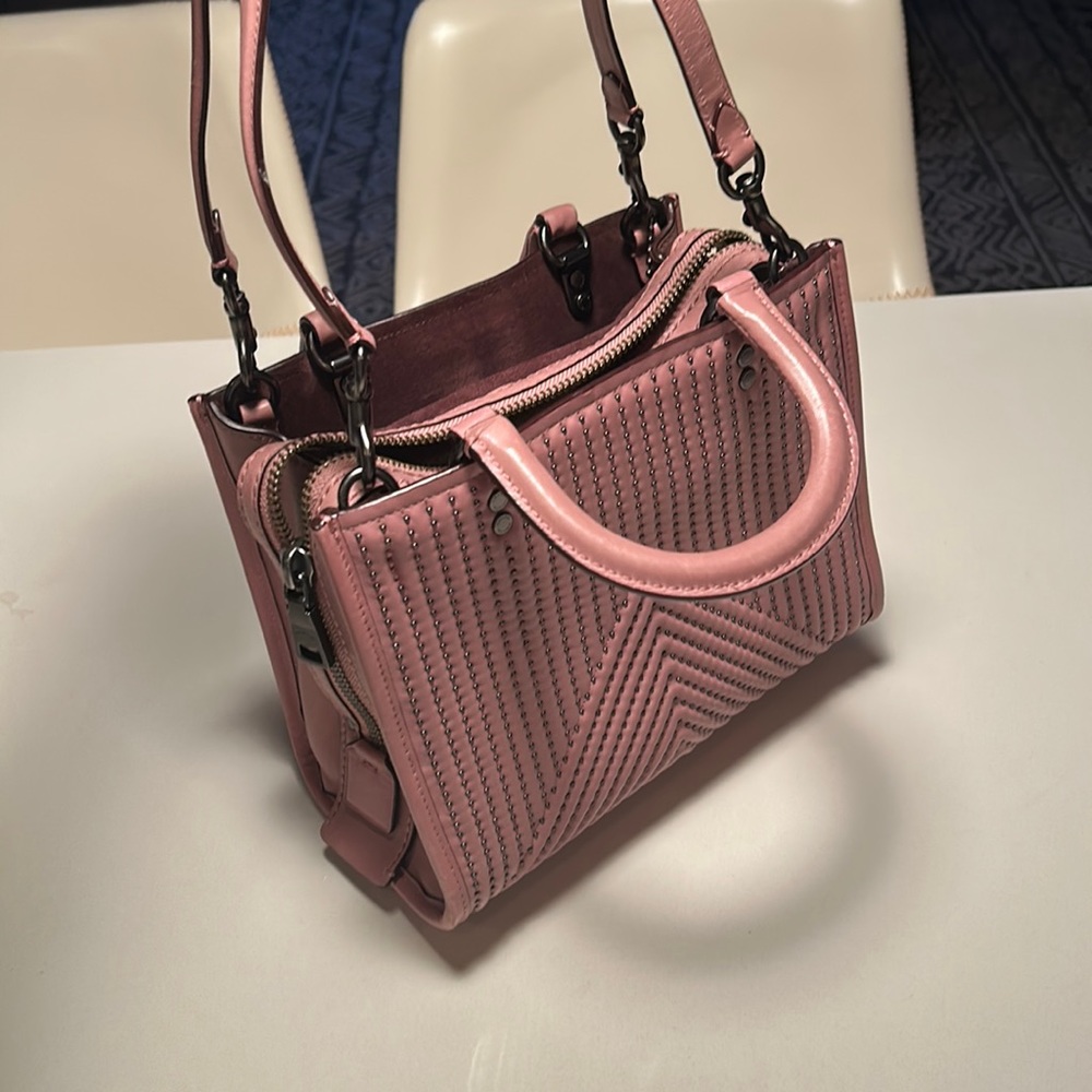 COACH SHOULDER BAG ROGUE 25 WITH QUILTING AND RIVETS